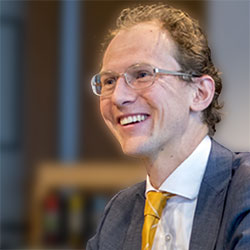 Niko Schonebaum Niko Schonebaum